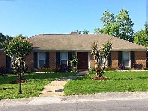 1st image of 605 Connell Dr