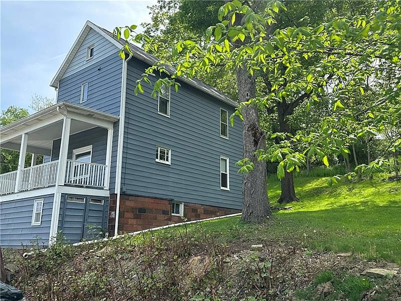925 Main St, Irwin, PA 15642 Zillow