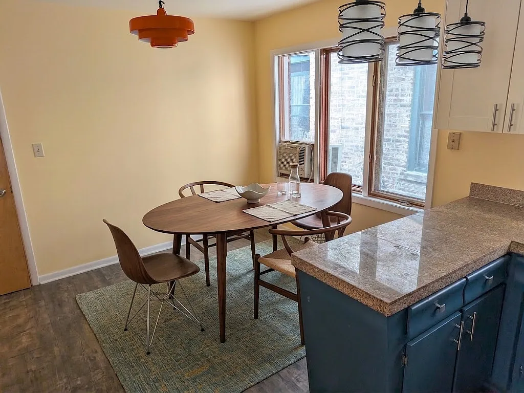 3 bed, 1.5 bath, $2,500 — Photo 4
