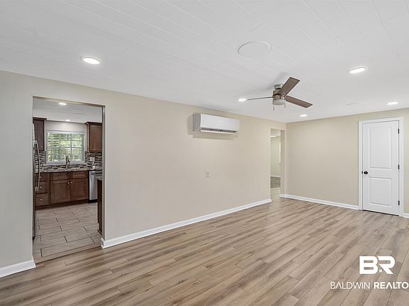 5th image of 3069 Gregory Ct