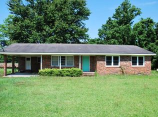 651 Middle Rd, Trenton, NC 28585