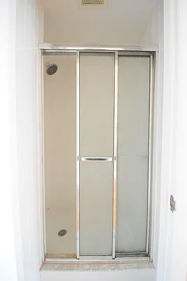 Rented by Douglas Elliman | media 7