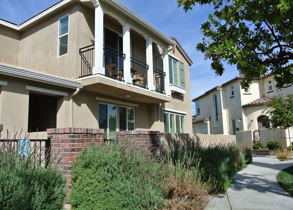 1st image of 28722 Calle De La Paz Dr