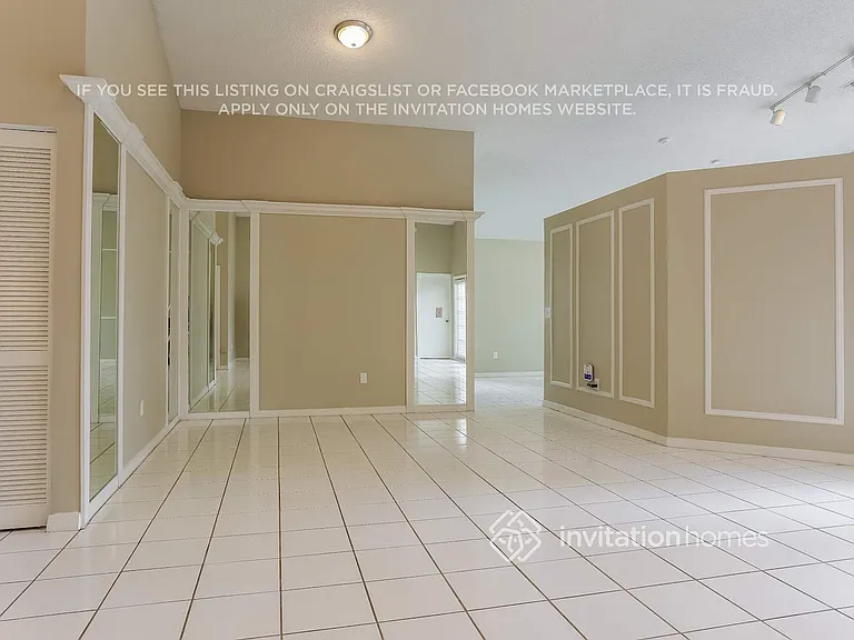 576 NW 48th Ave — Photo 5