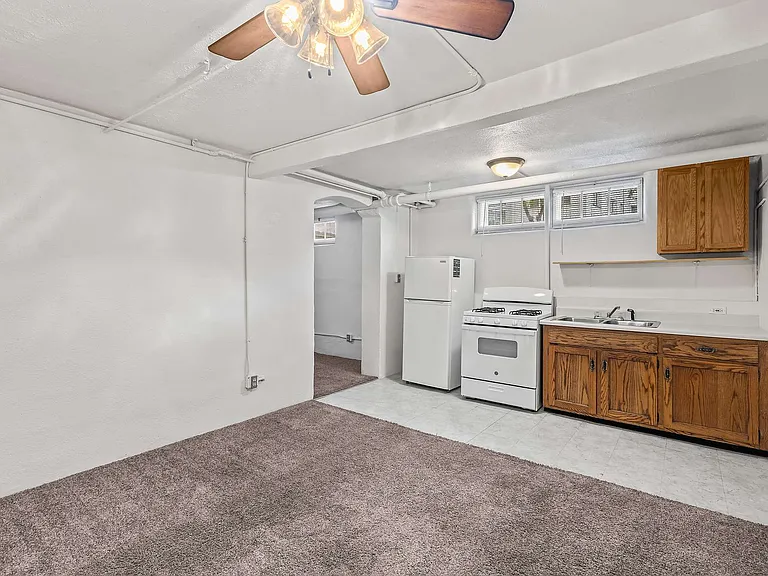 805 E 18th Ave — Photo 23