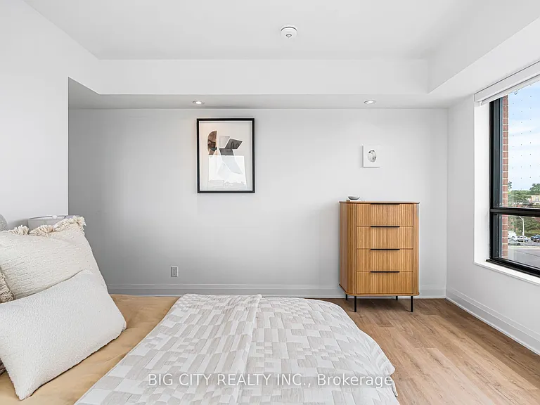 36 Brentcliffe Rd #317 — Photo 25