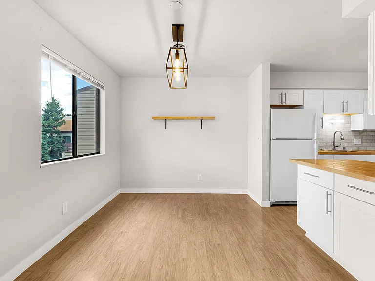 6550 Delmonico Dr #304 — Photo 8