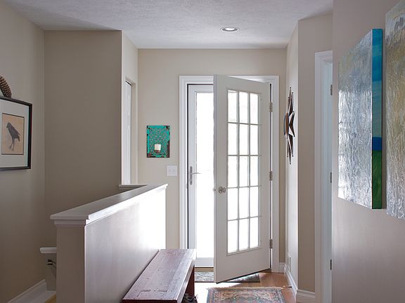 Entry/Foyer hall