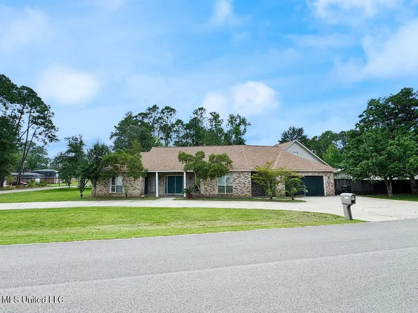 6492 Kalipekona Way, Diamondhead, MS 39525