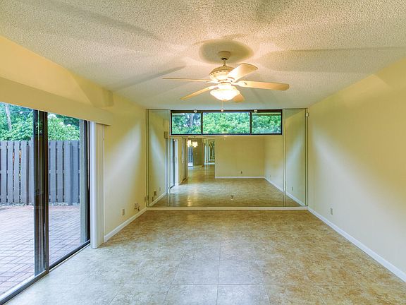 4th image of 23078 Oxford Place Apt D