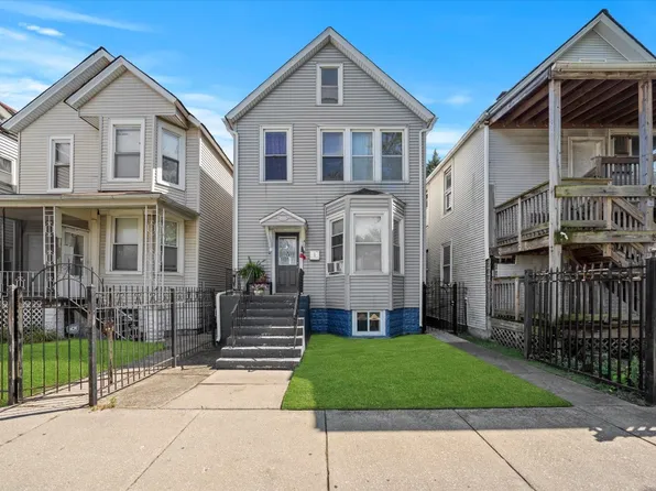 8425 S Brandon Ave, Chicago, IL 60617