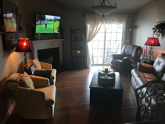 4th image of 716 E Camelton Dr