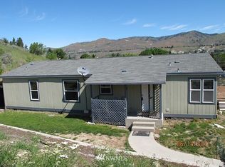 1018 S Saunders St, Chelan, WA 98816