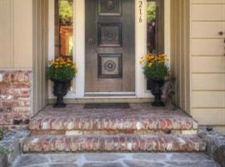 4216 Wallace Rd, Santa Rosa, CA 95404