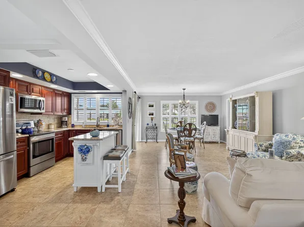 5580 Tamberlane Circle #138, Palm Beach Gardens, FL 33418