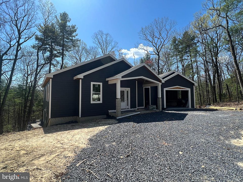 2nd image of 516 Basswood Ln