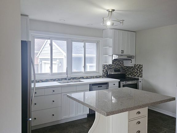 4th image of 5439 Cornwall Cres