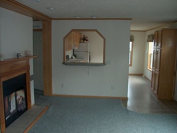 3rd image of 6 Cortland St