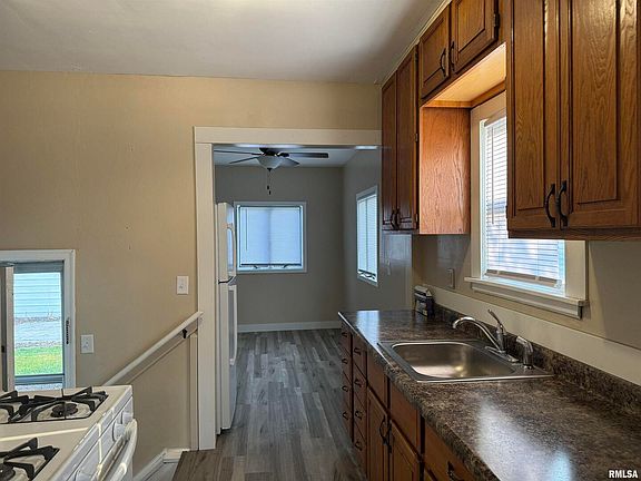 5th image of 1215 E Central Park Ave