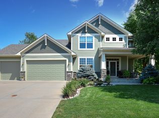 9039 Whispering Oaks Trl, Shakopee, MN 55379