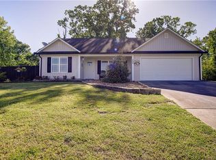 300 Erica Ln SE, Calhoun, GA 30701