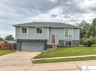 3216 Chad Ave, Bellevue, NE 68123