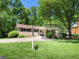 6622 Grey Fox Dr, Springfield, VA 22152