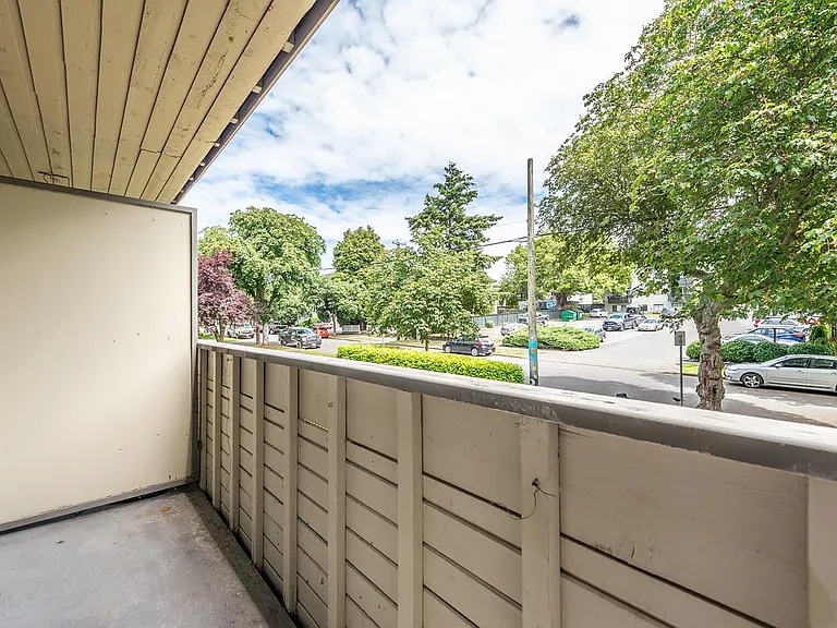 2648 Graham St #401 — Photo 5