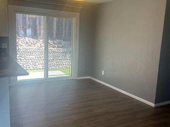 5th image of 1545 Sweetwater Ln