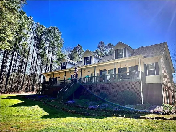 760 Crystal Bay Dr, Denton, NC 27239