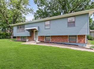 1628 SE 1st Street Ter, Blue Springs, MO 64014