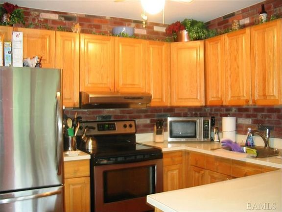 3rd image of 103 Woodsbrook Dr #103