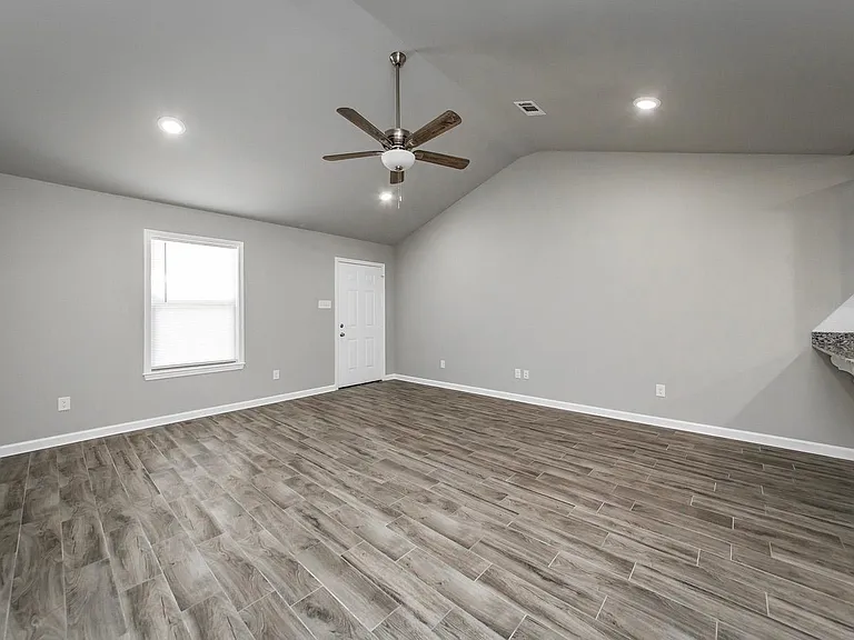 109 Elm St #11 — Photo 39