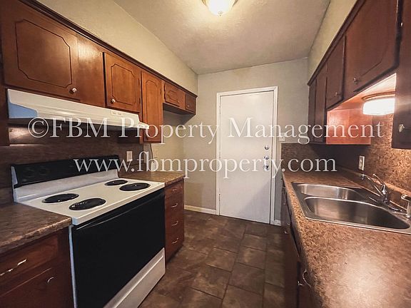 4th image of 300.5 Almond St