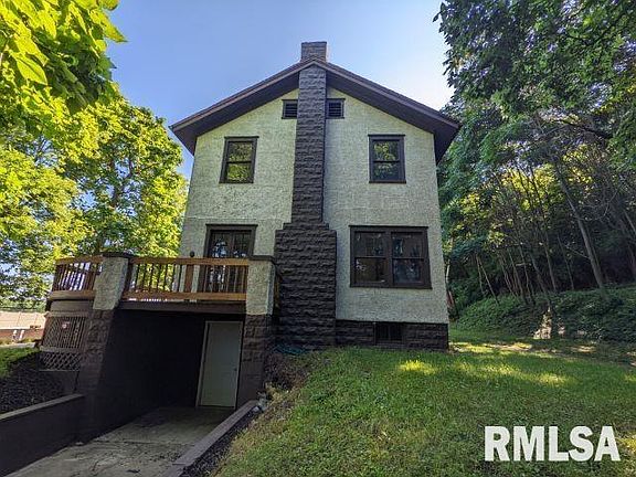 3rd image of 654 N Main St