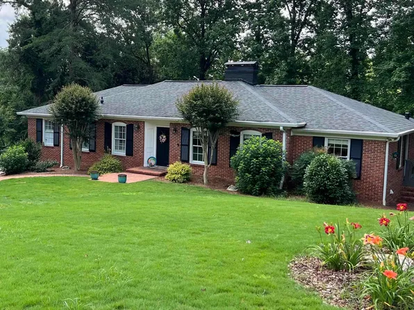 3301 Marlboro Dr, Mountain Brook, AL 35223