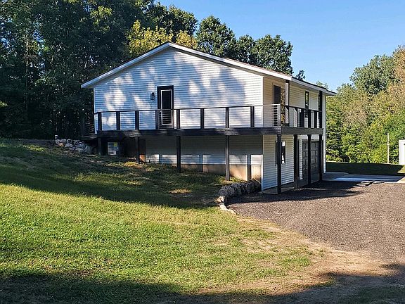 4th image of 615 Fallasburg Park Dr NE