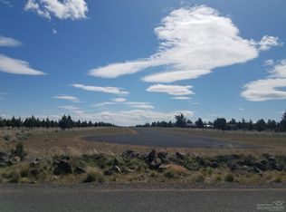 8247 SW Air Park Dr, Culver, OR 97734