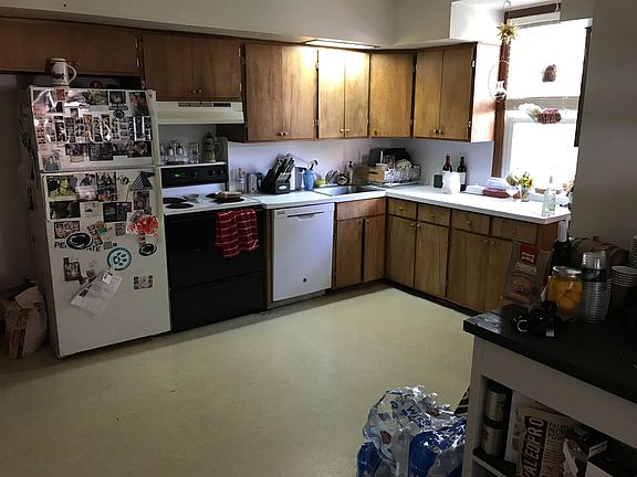 4th image of 557 Washington Ave