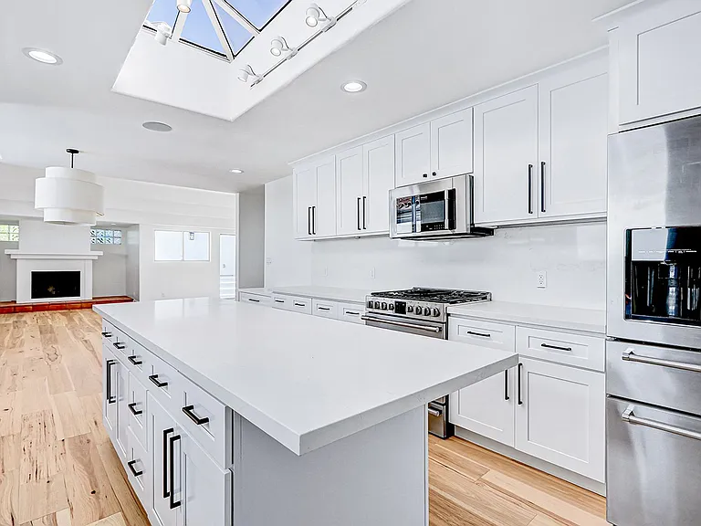 204 N Poinsettia Ave — Photo 35