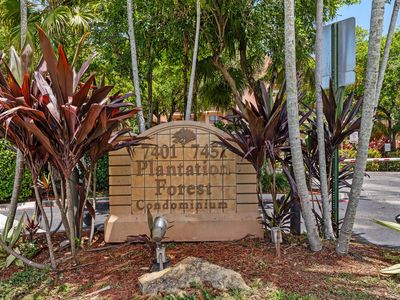 7401 NW 16th Street #102, Plantation, FL, 33313