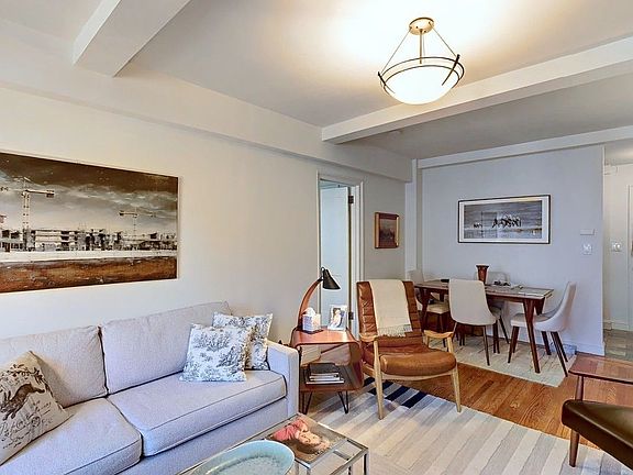3rd image of 50 W 72nd St APT 1601