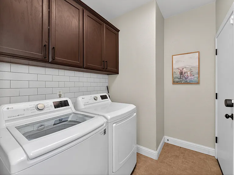 1736 N Holly Ave — Photo 20