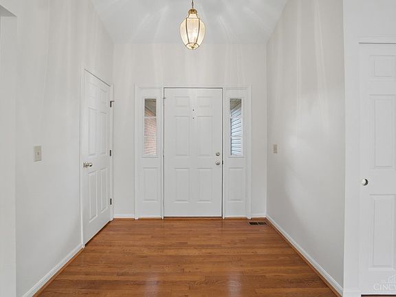 4th image of 1090 W Galbraith Rd