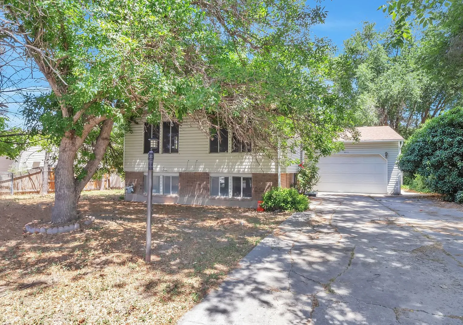 Recently Updated! 4 Beds, 2 Car, Big Yard — Photo 3