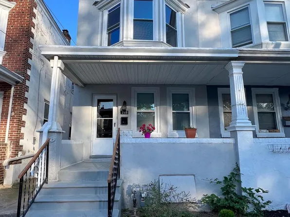 218 Buttonwood St, Norristown, PA 19401