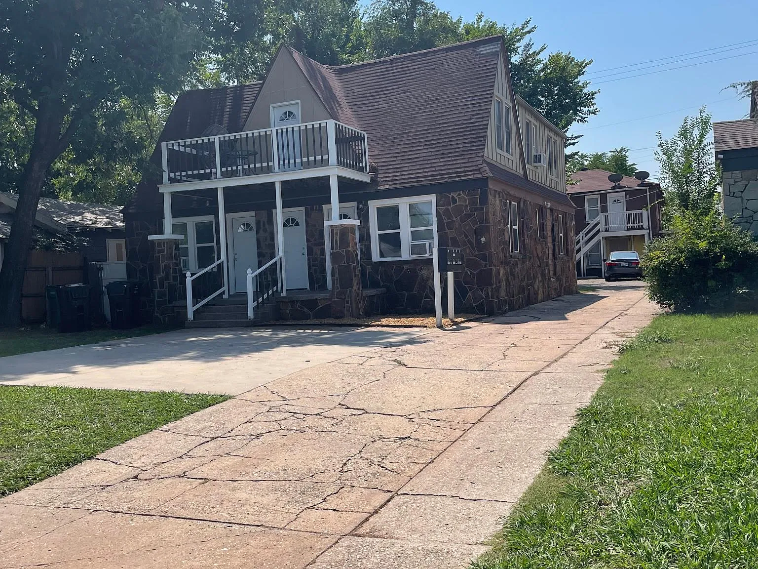 2 bed, 1400 sqft, $1,250 — Photo 1