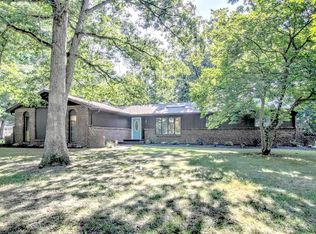 11090 N 575 E, Demotte, IN 46310