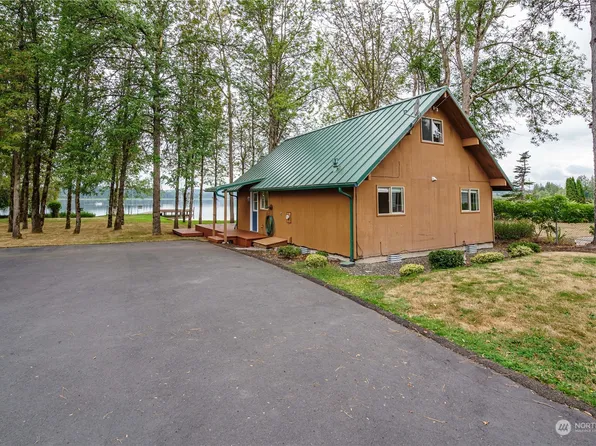 404 Streeter Road NE, Silverlake, WA 98645