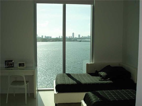 5th image of 7928 East Dr APT 1201